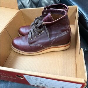 Chippewa Men's Burgundy Leather Boots Size 8